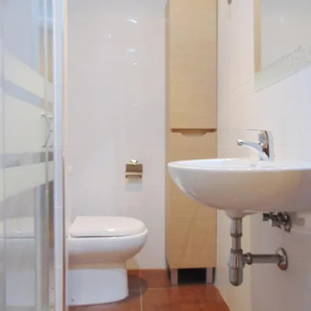 شقة Santa Cristina Apartament Perillo